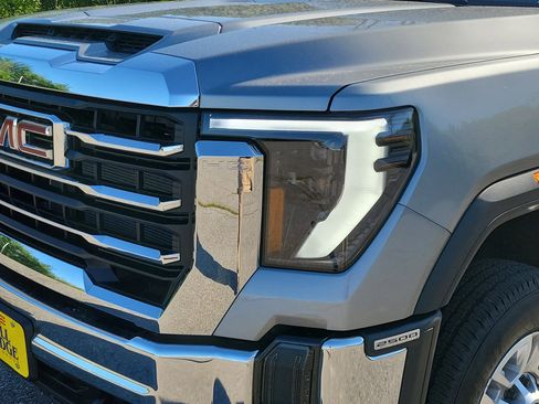 New 2026 GMC Sierra 2500 SLE w/ SLE Convenience Package AWD/4WD image 14