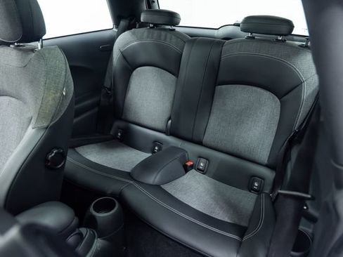 Used 2014 MINI Cooper 2-Door Hardtop FWD image 22