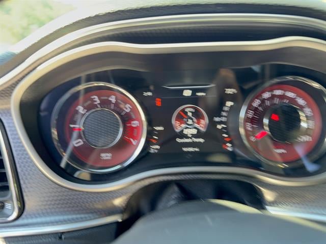 Used 2016 Dodge Challenger SRT Hellcat RWD image 17