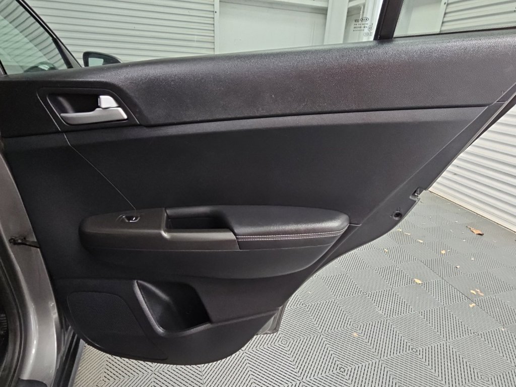 Used 2019 Kia Sportage LX FWD image 30