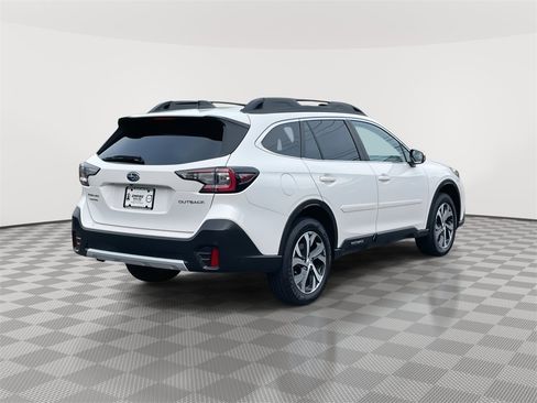 Used 2022 Subaru Outback Limited image 7