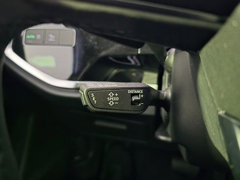 New 2025 Audi Q3 2.0T Premium image 16
