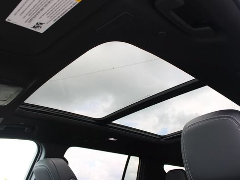 New 2026 Chevrolet Traverse LT w/ Enhanced Driving Package FWD image 60