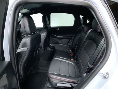 New 2025 Ford Escape ST-Line w/ Tech Pack #1 image 19