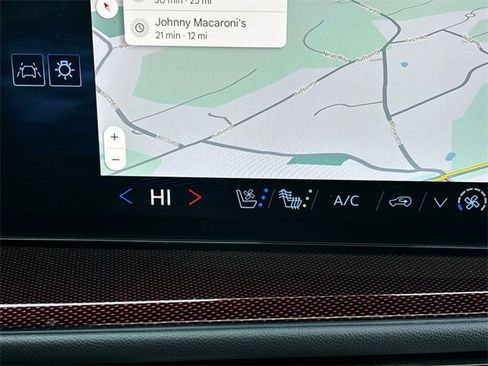 Used 2025 Chevrolet Traverse RS w/ LPO, Floor Liner Package image 29