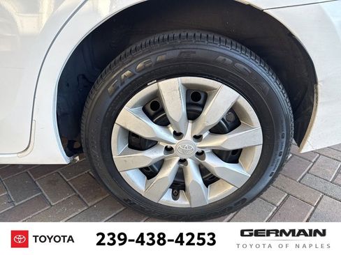 Used 2016 Toyota Corolla LE image 11