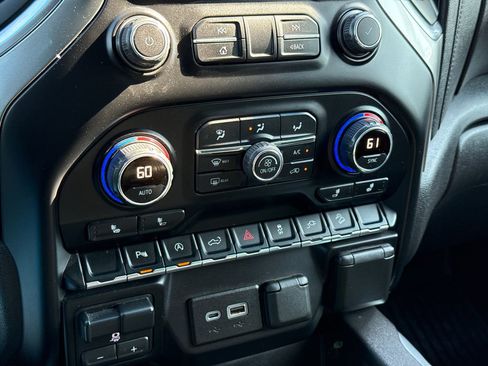 Used 2021 Chevrolet Silverado 1500 LT Trail Boss w/ Convenience Package II image 28