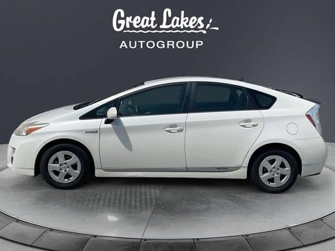 Used 2011 Toyota Prius Three FWD image 2