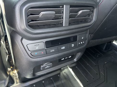 Used 2024 Honda Ridgeline Black Edition image 15