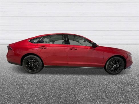 New 2025 Honda Accord SE image 7