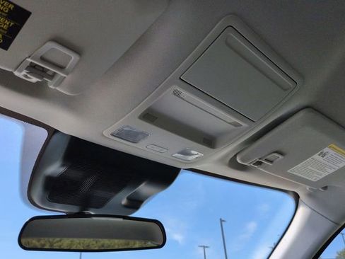 New 2025 Ford Maverick XL image 21