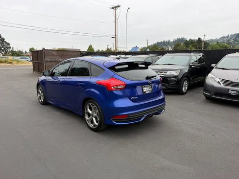 Used 2015 Ford Focus ST FWD image 6
