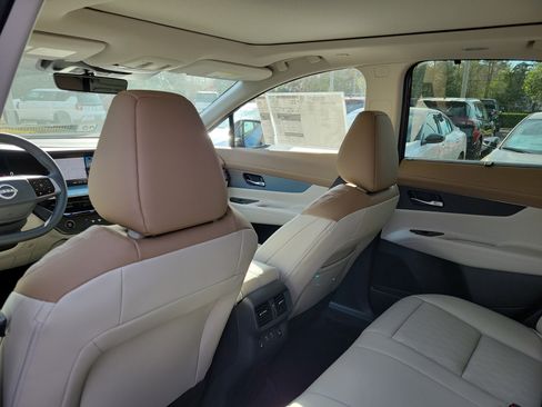 New 2026 Nissan Murano Platinum image 13