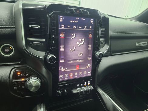 Used 2020 RAM 1500 Laramie image 19