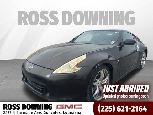 Used 2010 Nissan 370Z Touring w/ Sport Pkg image 1