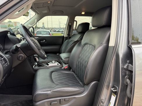 Used 2023 Nissan Armada Platinum w/ Captain's Chairs Package RWD image 5