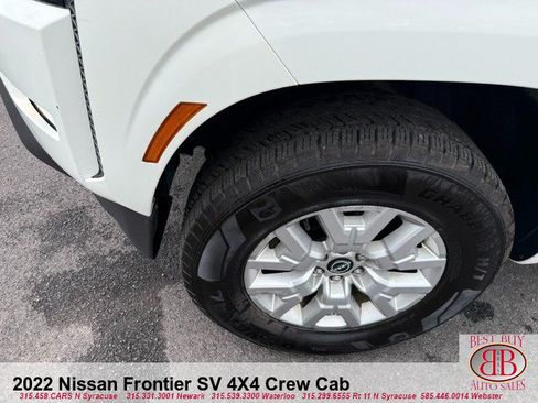 Used 2022 Nissan Frontier SV AWD/4WD image 9