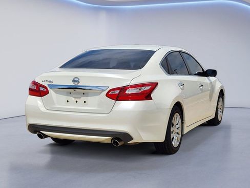 Used 2017 Nissan Altima 2.5 S w/ Power Driver Seat Package FWD image 8