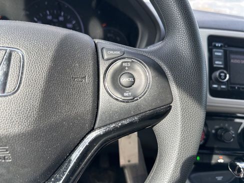 Used 2022 Honda HR-V LX image 21