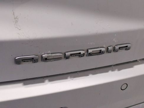 Used 2023 GMC Acadia Denali w/ Denali Ultimate Package image 16