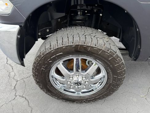 Used 2017 RAM 3500 Tradesman w/ Chrome Appearance Group AWD/4WD image 13