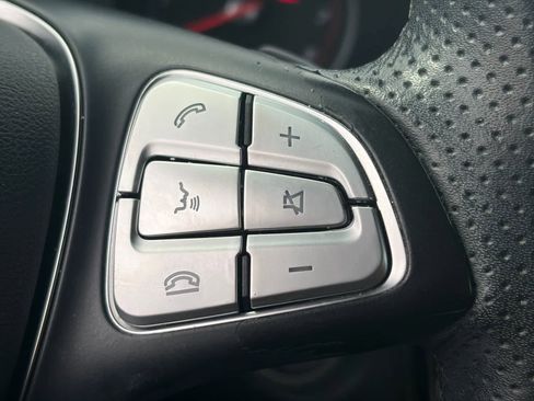 Used 2017 Mercedes-Benz GLC 300 image 16