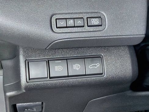 New 2026 Toyota C-HR AWD/4WD image 10