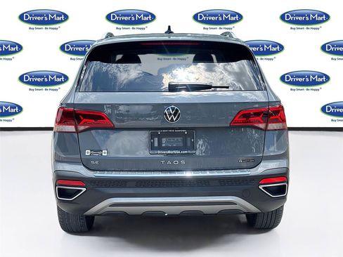 Used 2023 Volkswagen Taos SE w/ Panoramic Sunroof Package AWD/4WD image 6