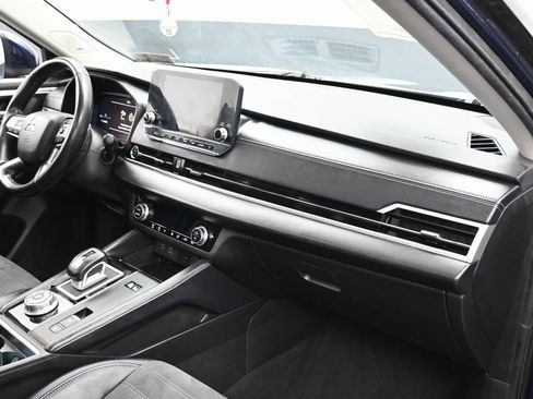 Used 2023 Mitsubishi Outlander SE image 36