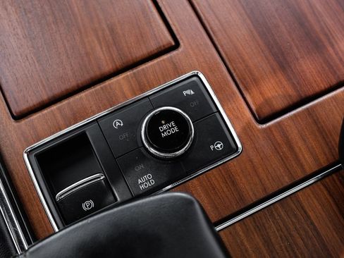 Used 2020 Lincoln Navigator Reserve w/ Luxury Package RWD image 27