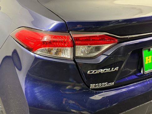 Used 2024 Toyota Corolla LE FWD image 33