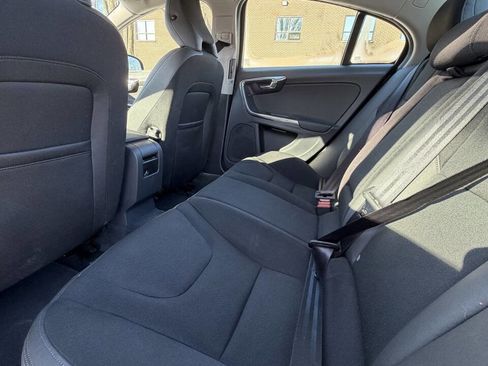 Used 2013 Volvo S60 T5 image 12