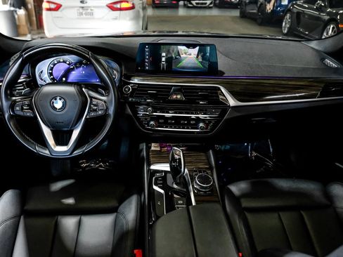Used 2019 BMW 530i RWD image 15