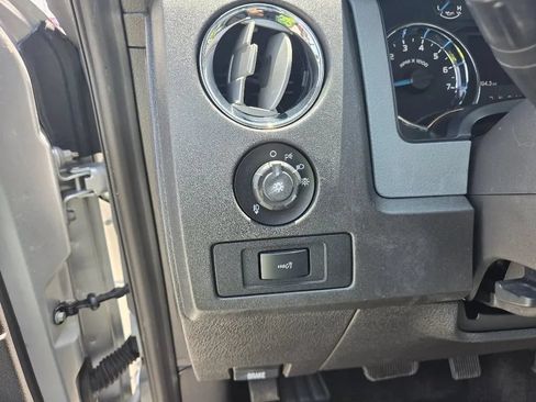Used 2014 Ford F150 XLT w/ XLT Chrome Package RWD image 26