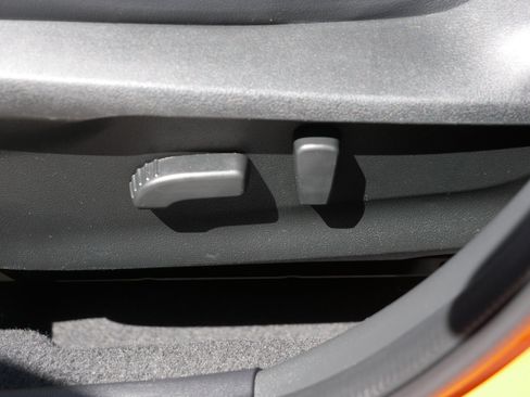 Used 2019 Subaru Crosstrek 2.0i Limited w/ Moonroof Package w/Navigation AWD/4WD image 20