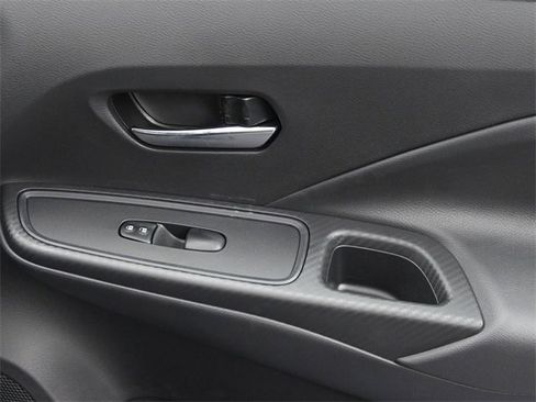 New 2025 Nissan Versa SV w/ Trunk Package image 32