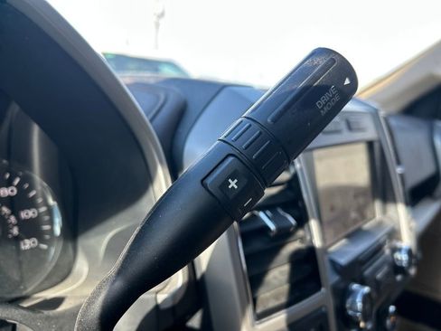 Used 2019 Ford F150 Lariat image 18