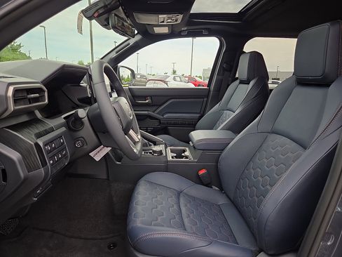 New 2026 Toyota 4Runner 4WD image 9