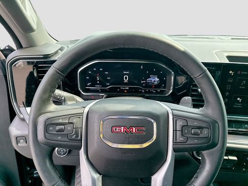 Used 2025 GMC Sierra 1500 SLT RWD image 14