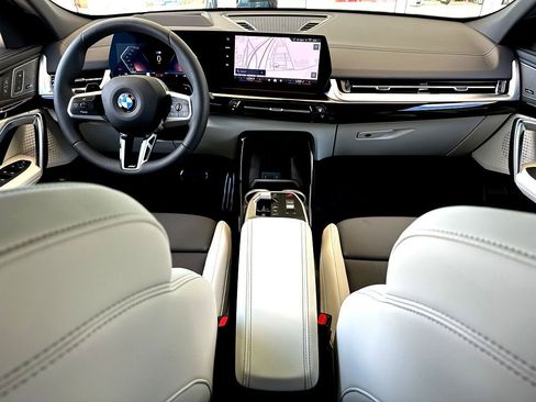 New 2026 BMW X2 xDrive28i w/ Technology Package AWD/4WD image 19