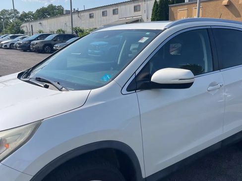 Used 2016 Honda CR-V Touring image 2
