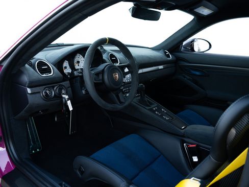 Used 2023 Porsche 718 Cayman GT4 RS RWD image 5