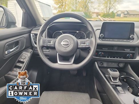 Used 2024 Nissan Rogue SV image 17