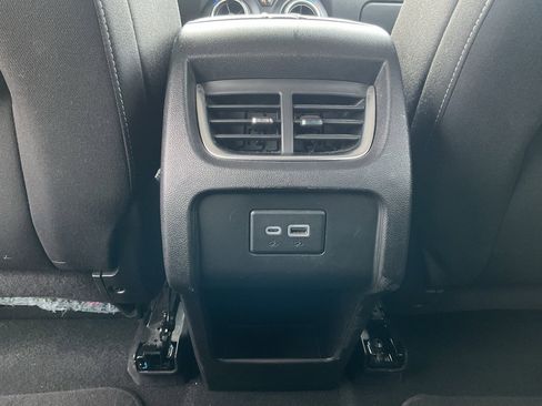 Used 2025 Chevrolet Blazer LT image 18