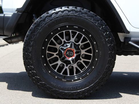 Used 2020 Jeep Wrangler Unlimited Rubicon w/ Dual Top Group AWD/4WD image 24