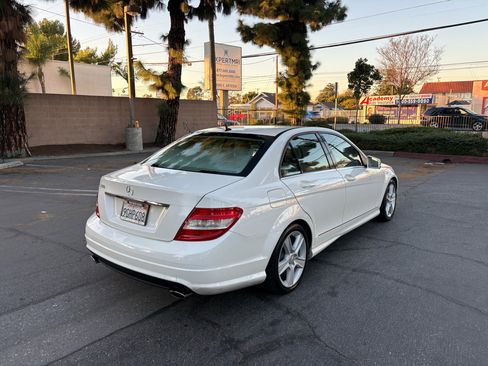 Used 2010 Mercedes-Benz C 300 Luxury image 5