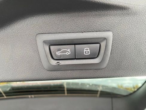 Used 2026 BMW X5 xDrive40i w/ M Sport Package image 10