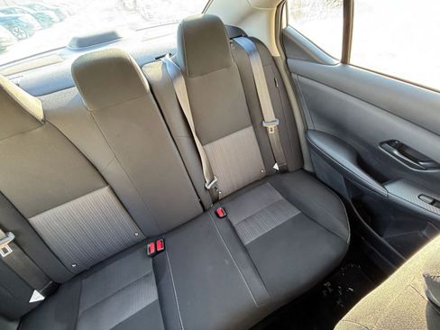 Used 2025 Nissan Sentra SV image 36