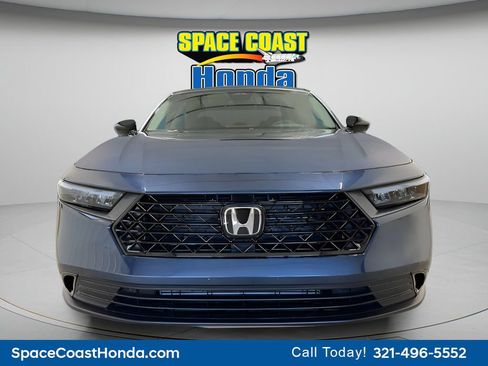 Used 2025 Honda Accord SE image 2