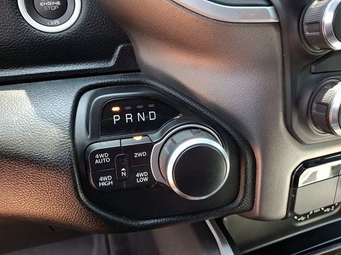 Used 2020 RAM 1500 Big Horn AWD/4WD image 17